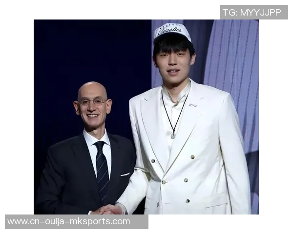 杨瀚森面部伤害出战成疑! 曾想带病坚持练习 刚到球馆就被组织回家疗养